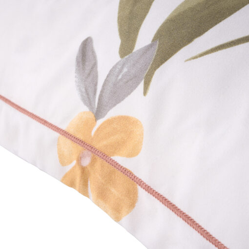 Bedding Set (4 Piece) - Image 3