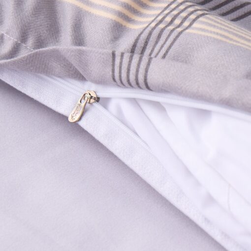 Bedding Set (4 Piece) - Image 8