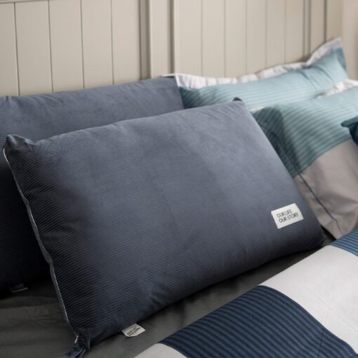 Silka Pillow - Image 13